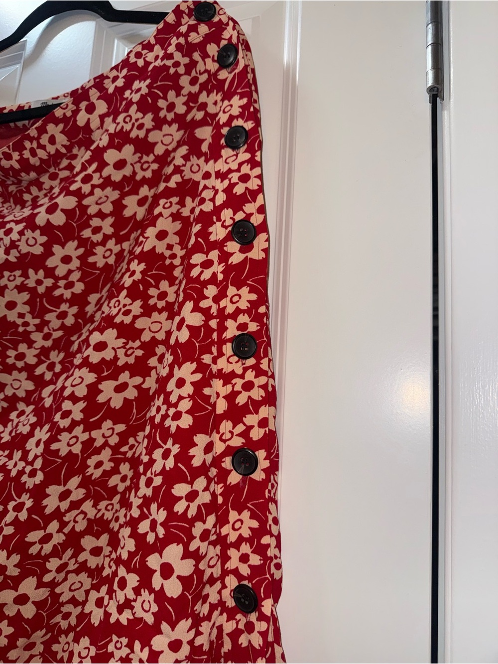 Madewell Red and Cream Floral Button-Detail Midi Skirt - Picture 2 of 3